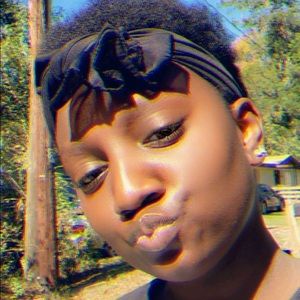 Meet your Posher, Kacey